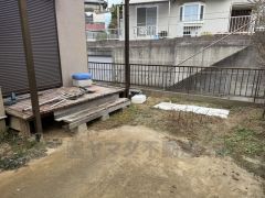 日光浴やガーデニング、お子様の遊び場としても使えるスペースを設けています＾＾