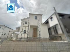 小、中学校まで徒歩5分以内の子育て世帯に嬉しいロケーション