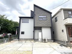 閑静な住宅街でのんびりとした住環境＾＾四箇田小学校徒歩9分、スーパーまで徒歩7分の生活便利な物件＾＾