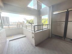 開放感のあるバルコニー　ゆとりあるスペースで、洗濯物もしっかり干せます＾＾