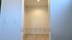 大容量のウォークインクローゼット。季節ごとのお洋服全てを収納できるので、衣替えも楽になりますね＾＾