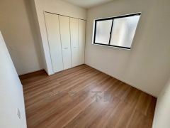 居室としてももちろん、収納や書斎、お子様のプレイスペースにも＾＾使い勝手が良さそうです＾＾