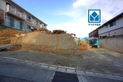 地下鉄七隈線「七隈」駅徒歩11分。カースペース2台。お問い合わせお待ちしております＾＾