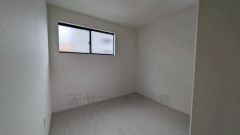 クローゼットが設けられているので、すっきりと整理整頓でき気持ちよく過ごせます＾＾