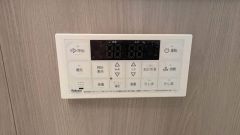 お湯の量や温度調整したい時、簡単に操作できるのでどんな季節でも快適なバスタイムになりそうです＾＾