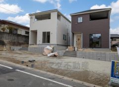 壱岐南小学校：徒歩約22分 壱岐丘中学校：徒歩約23分