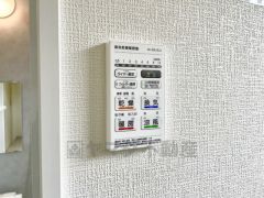浴室暖房乾燥機には、暖房、乾燥、涼風、換気の4つの機能が付いています。タイマー付きです。換気・雨の日の洗濯も安心です＾＾
