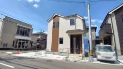 周辺環境充実。スーパー・小学校・コンビニ徒歩9分圏内。最新の設備で気持ちの良い新生活を送りませんか＾＾