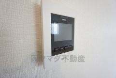 防犯性もばっちり、TVモニター付きインターホン完備。