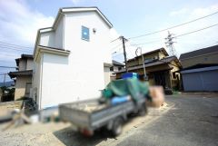 前面道路：（南側）約4ｍ。
