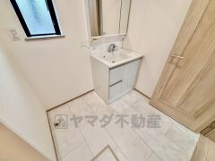 脱衣スペースも広々と確保されていて嬉しいですね＾＾