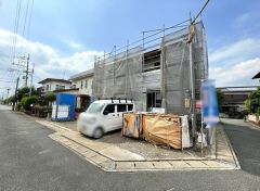 4LDK　LDKは17帖　7帖の主寝室にはウォークインクローゼット付き