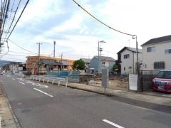 東側約9.5ｍの公道に面しています＾＾