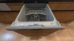 炊事時間を大幅に短縮できる食器洗浄乾燥機付き＾＾食器を洗う手間が減るので家族とのコミュニケーションの時間や自分の時間が増えますね。