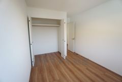 ナチュラル色のフローリングで開放的な優しい雰囲気になっています＾＾