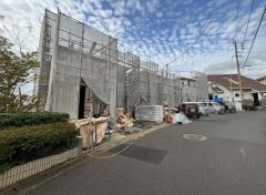 2号棟。 全3棟、リビング20帖越え＾＾ 全室2面採光設計で、明るさと風通しを両立。