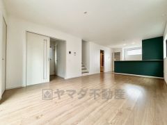 キッチンから会話が弾みそうなダイニングです。お友達や親せきをお招きするのも楽しみになりますね＾＾