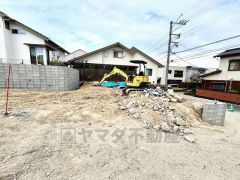 スーパーや小学校なども近く周辺環境充実。快適でゆとりのある生活空間で新生活を始めましょう＾＾