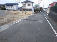 前面道路は東側約6ｍ