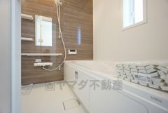 一日の疲れを癒すバスルーム。