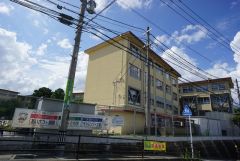 長尾小学校