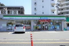 ファミリーマート　福岡原八丁目