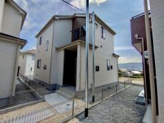 入部小学校まで徒歩約17分、金武中学校まで徒歩約23分。サニー徒歩7分の立地＾＾