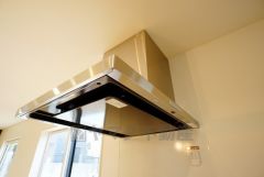 同仕様写真。現況と異なる場合は現況を優先します。コンロ上には換気扇完備＾＾