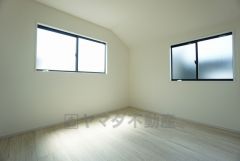 2面採光を確保した爽やかな風を感じて起きる朝は、快適生活の始まりに。