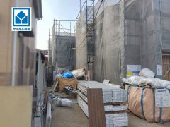 最新の設備で気持ちの良い新生活を送りませんか。通勤通学に便利な飯倉の新築戸建が完成します