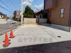 カースペース2台分。