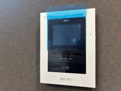 防犯はもちろん、セールスマン対策にもなるモニター付きインターホンです。お子さん1人での留守番時にも活躍しそうです。