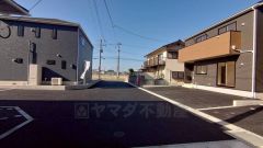 1号棟含む3棟の共有道路です。