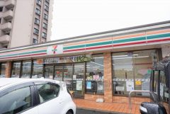 セブンイレブン　前原高田1丁目店まで徒歩3分