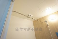 浴室暖房乾燥機付きなので梅雨時期などのお洗濯に便利ですね＾＾