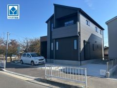 4LDK＾＾全室収納付き＾＾広々した18.7帖＾＾ご家族間のコミュニケーションが自然と増えるリビング階段＾＾