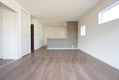 17帖の広々としたリビング