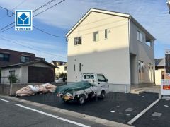 現地（2025年11月）撮影。今宿駅徒歩11分、都心へのアクセス良好。スーパーやコンビニなども近く周辺環境充実。快適でゆとりのある生活空間で新生活を始めましょう^^