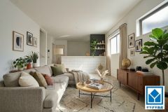 同仕様写真。現況と異なる場合は現況優先です。 （家具はCGによるイメージとなります。） 家族が集まる開放的なリビング。