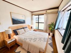 （家具はCGによるイメージとなります。） バルコニーに面した陽当たりの良い洋室です＾＾