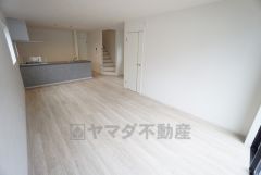 家族が集まる開放的なリビング。思い思いの時間を過ごしたり、家族みんなで食事をしたり、素敵な団らんの場になりますね＾＾