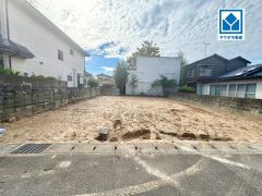 スーパーやコンビニなども近く周辺環境充実。快適でゆとりのある生活空間で新生活を始めましょう＾＾