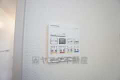 冬場のヒートショック対策、梅雨や花粉の時期には洗濯物の乾燥に。一年中活躍できる浴室暖房乾燥機です＾＾