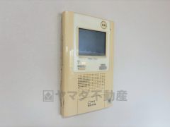 TVモニター付きインターフォンに警報機能もついているので安心して快適な生活を送れますね。