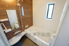 1日の疲れを癒すくつろぎのバスルーム。