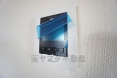 防犯性、セキュリティ対策に安心できるテレビモニター付きインターフォンです。セールスマン対策にもなり安心できます。