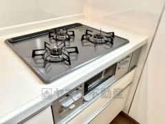 3口コンロなので、効率よくお料理が楽しめます。毎日のお料理も楽しくなりますね＾＾