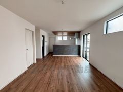 キッチンから会話が弾みそうなダイニングです。お友達や親せきをお招きするのも楽しみになりますね＾＾