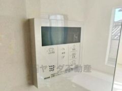 キッチン横からお湯張り、追い炊き、足し湯がボタン一つで楽々操作できる給湯機リモコンです＾＾