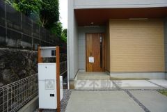 家の顔となる玄関扉がかっこいいと、たくさんの人を招き入れたくなりますね＾＾